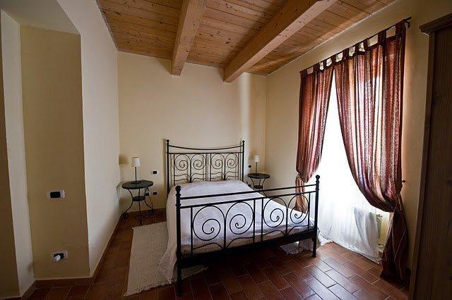 ホテル Antica Loggia ファブリアーノ 部屋 写真